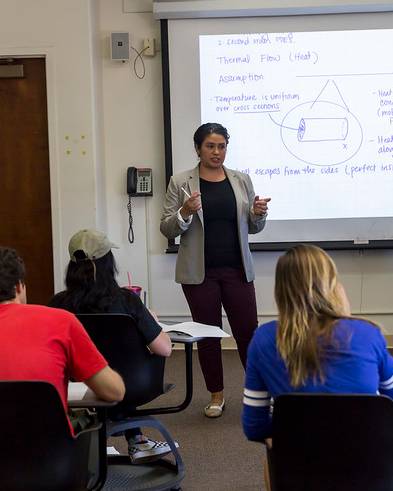 Dr. Cynthia Flores teaching in her Differential Equations course